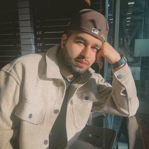 Meet your Posher, Akash